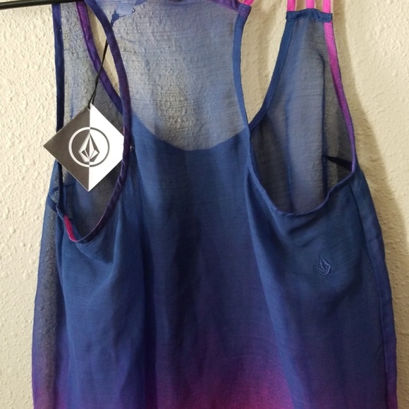 Volcom top - Picture 4 of 4